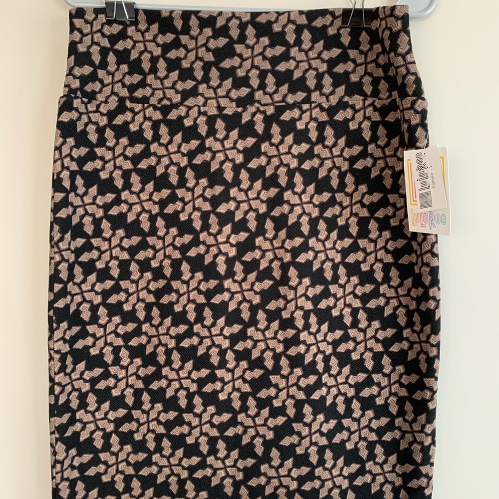 LulaRoe Cassie skirt